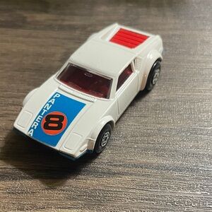 Pantera #8 hot wheels car collectible